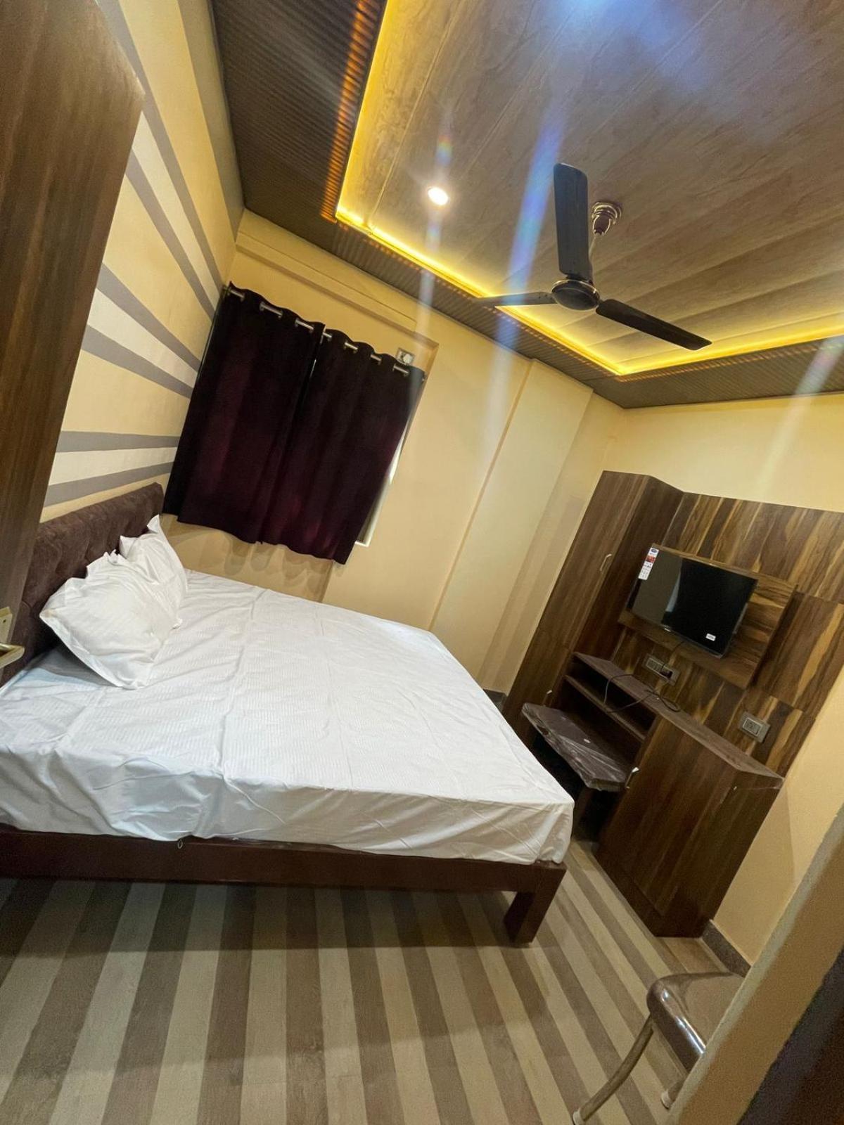 Himalaya Inn Guest House Варанаси Экстерьер фото